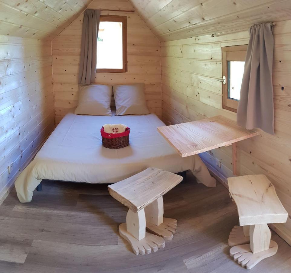 Le Noyer Du Baron Hotell Le Lauzet-Ubaye Exteriör bild