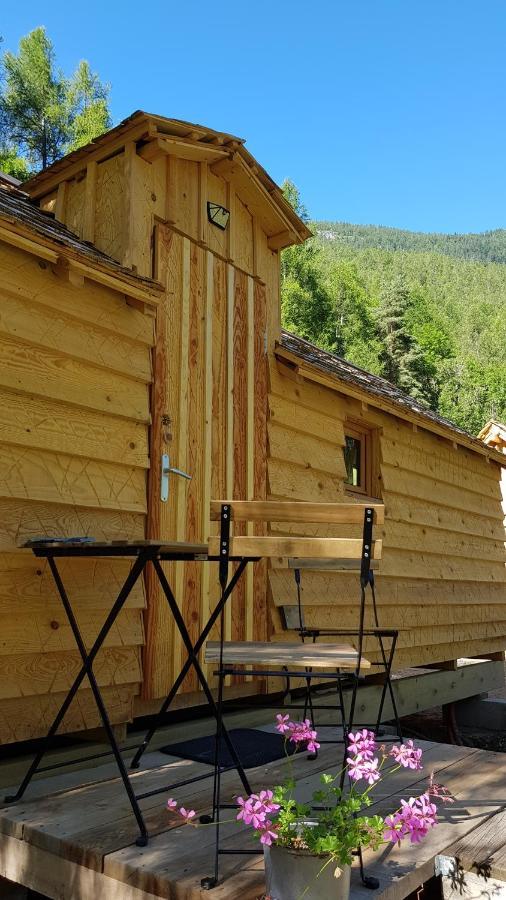 Le Noyer Du Baron Hotell Le Lauzet-Ubaye Exteriör bild